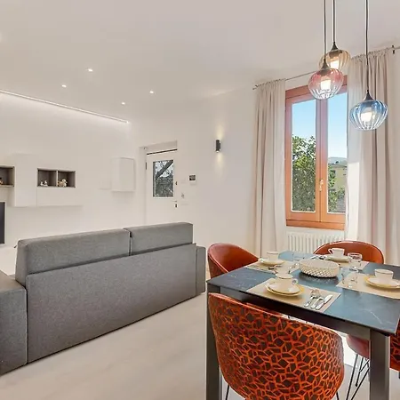 Elegante Casa Tranquilla Vicino Citta Апартаменты *