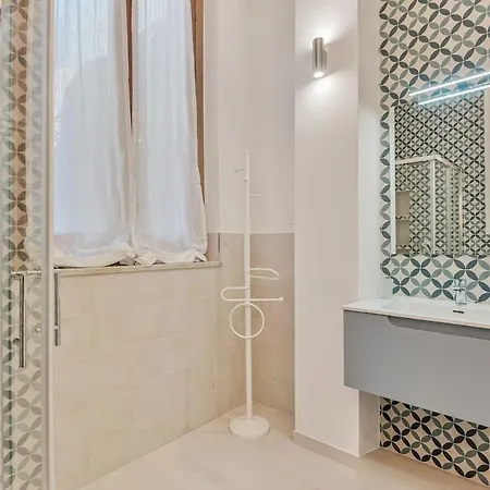 Elegante Casa Tranquilla Vicino Citta