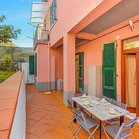 Elegante Casa Tranquilla Vicino Citta Апартаменты *
